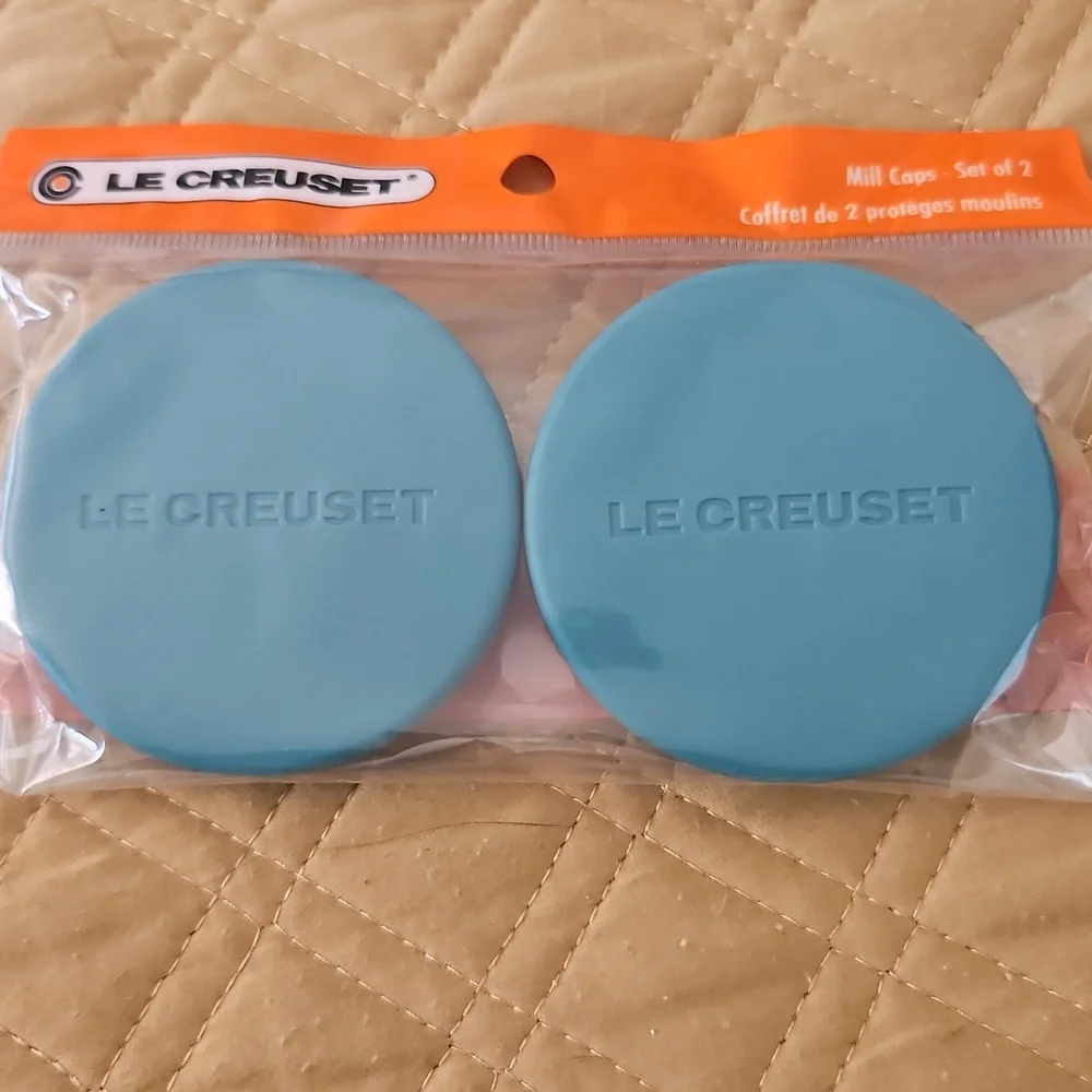 Le Creuset Mill Caps - Picture 1 of 2